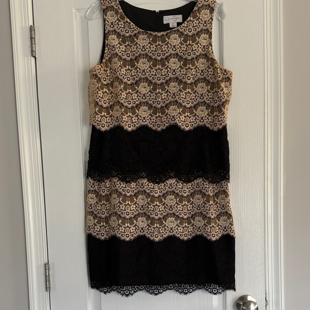 Elegant Black and Cream Lace Dress